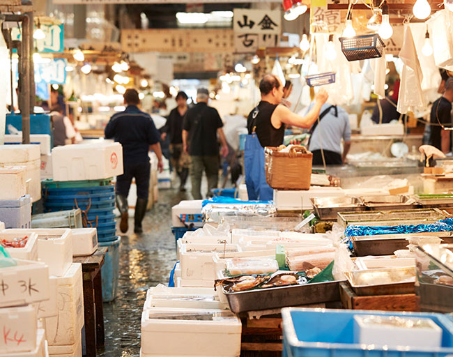 所沢市の食材にこだわる飲食店。豊洲直送の鮮魚や自家栽培の無農薬野菜を